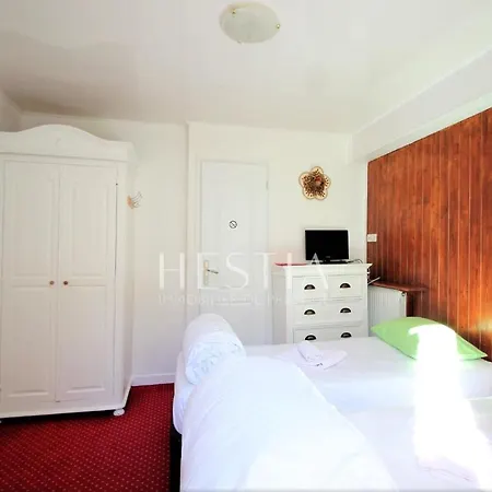 Boule De Neige Hotel *